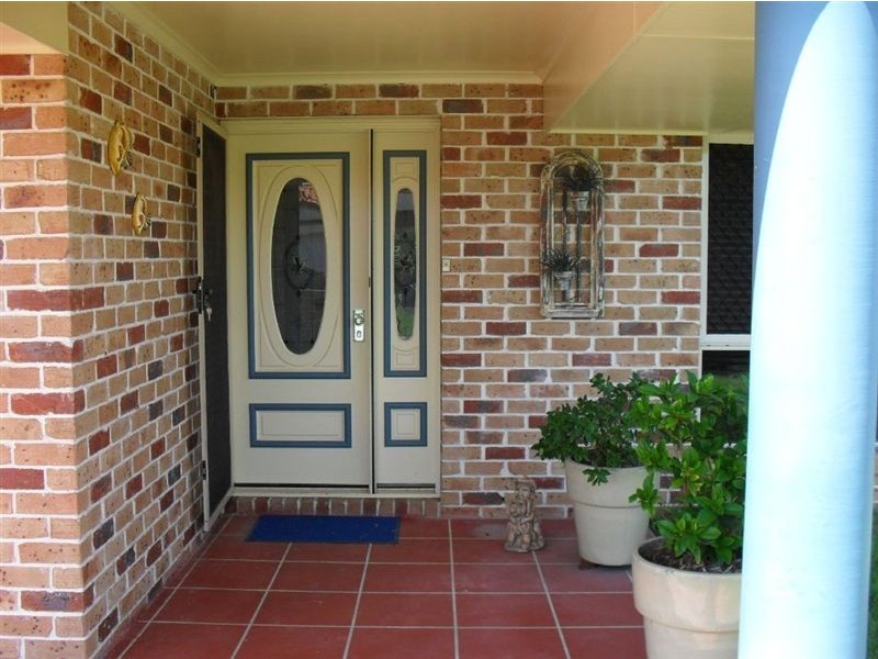 1 Summerhill St, Victoria Point QLD 4165