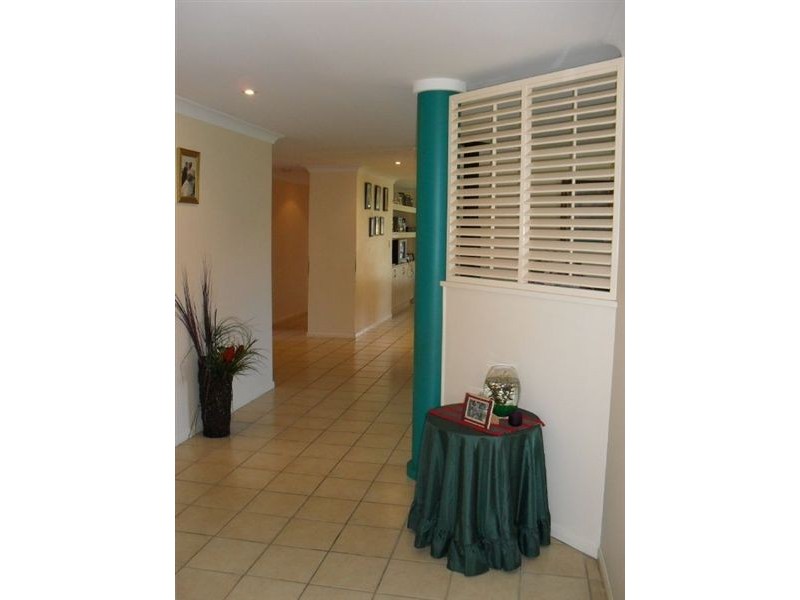 1 Summerhill St, Victoria Point QLD 4165