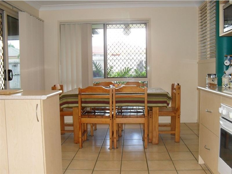 1 Summerhill St, Victoria Point QLD 4165