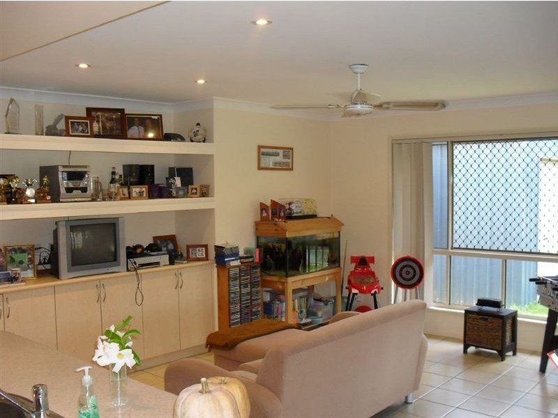 1 Summerhill St, Victoria Point QLD 4165