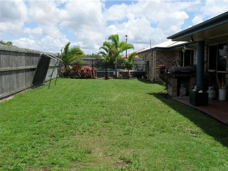 1 Summerhill St, Victoria Point QLD 4165