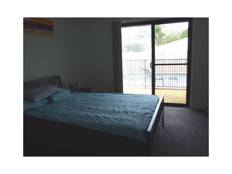 25 Sunningdale Drive, Redland Bay QLD 4165