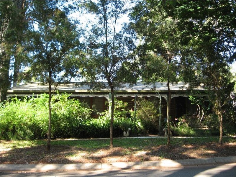 288 Victoria Parade West, Coochiemudlo Island QLD 4184