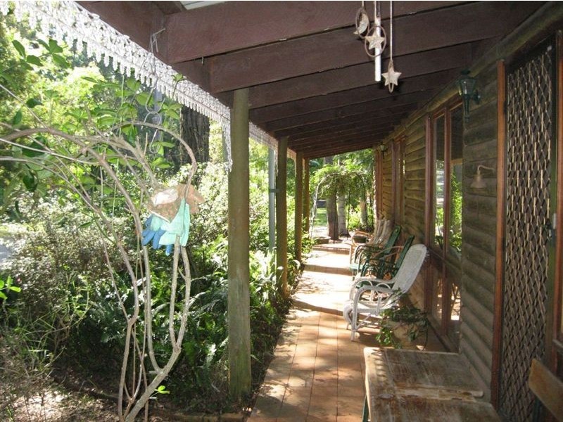 288 Victoria Parade West, Coochiemudlo Island QLD 4184