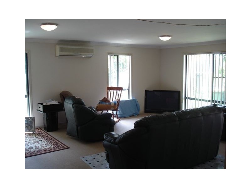 21 Seabrae Dr, Redland Bay QLD 4165