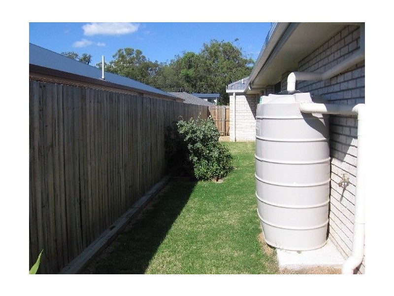 9 turquoise, Redland Bay QLD 4165