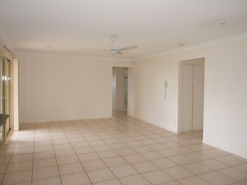 84 Bunker Rd, Victoria Point QLD 4165