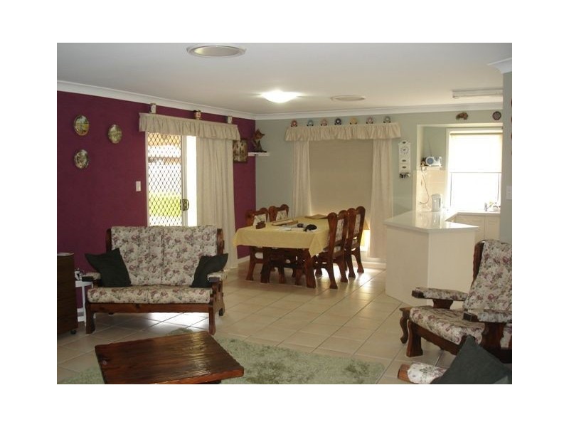 3 Marjorie Buckler Avenue, Redland Bay QLD 4165