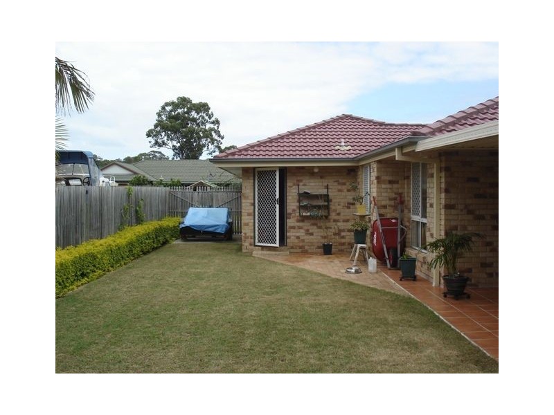 3 Marjorie Buckler Avenue, Redland Bay QLD 4165