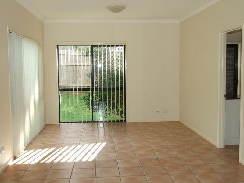 4 Creedin Crt, Redland Bay QLD 4165