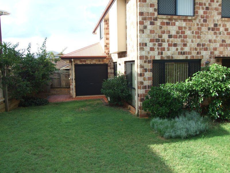 4 Creedin Crt, Redland Bay QLD 4165
