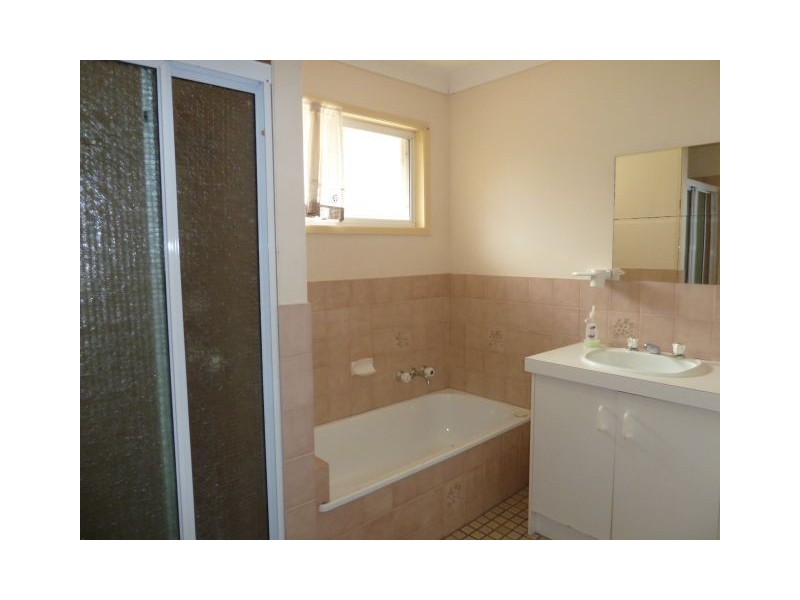 6 Sunshine St, Victoria Point QLD 4165