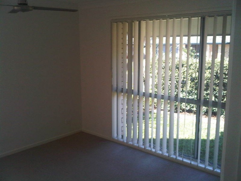 9 Turquoise St, Redland Bay QLD 4165