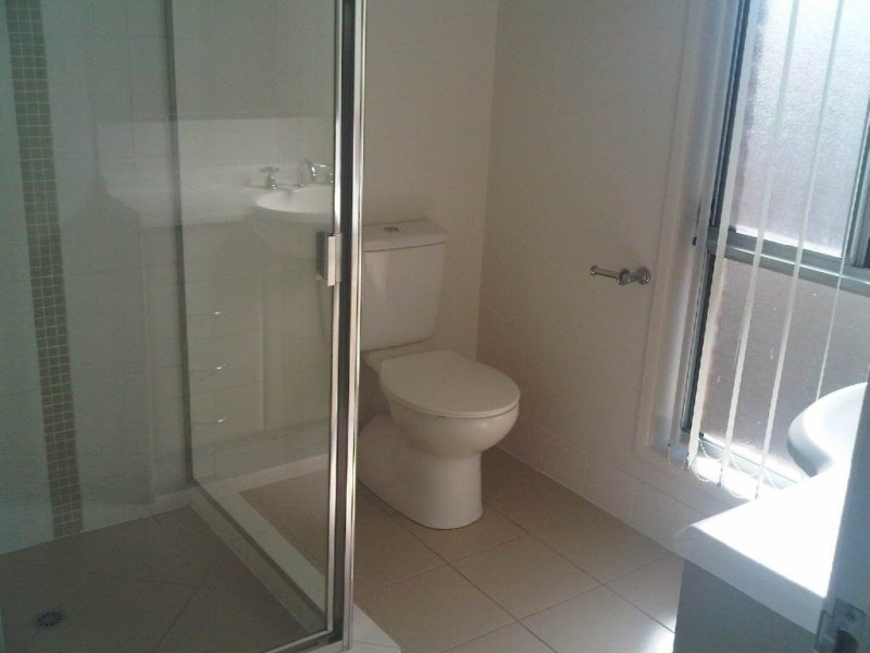 9 Turquoise St, Redland Bay QLD 4165