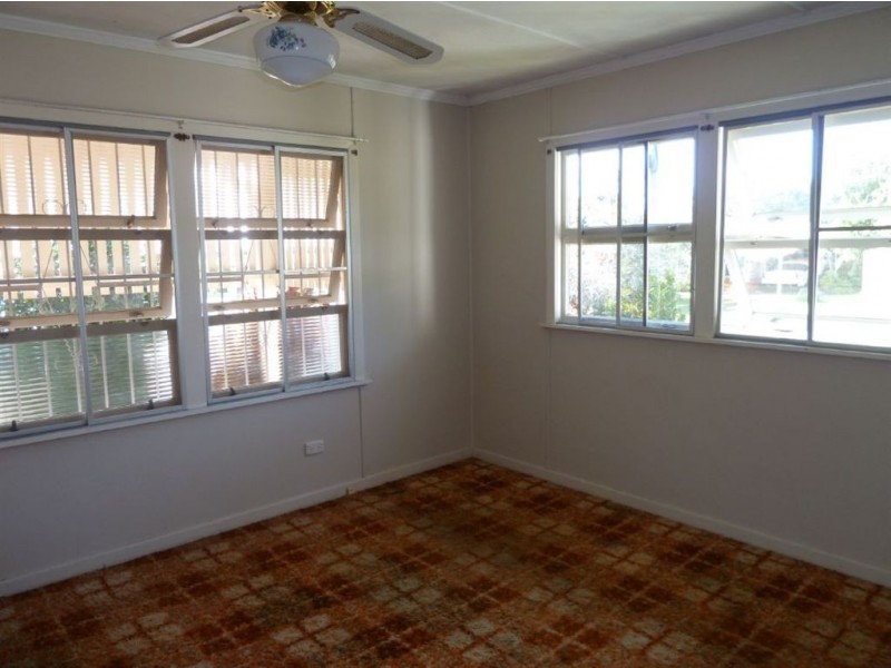 6 Allen St, Victoria Point QLD 4165