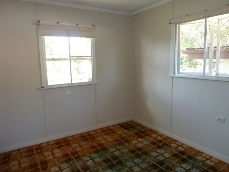 6 Allen St, Victoria Point QLD 4165