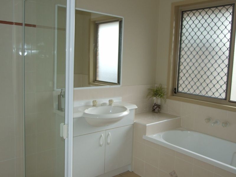 6 Hawkins Pl, Thornlands QLD 4164