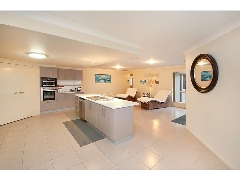 59 Aquila Street, Redland Bay QLD 4165