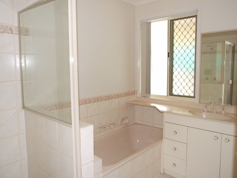 1 Achterberg Pl, Victoria Point QLD 4165