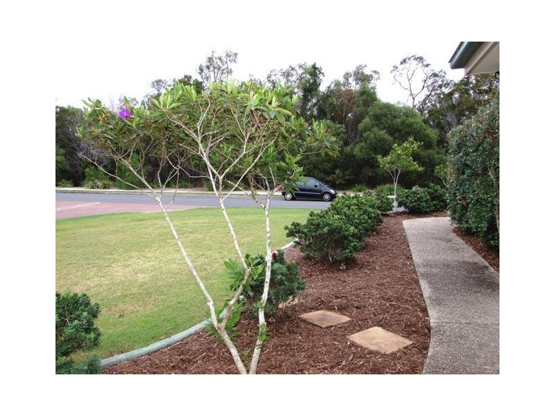 19 Creekside Cct West, Victoria Point QLD 4165