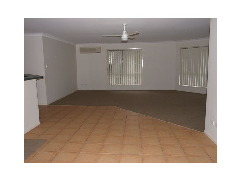 19 Creekside Cct West, Victoria Point QLD 4165
