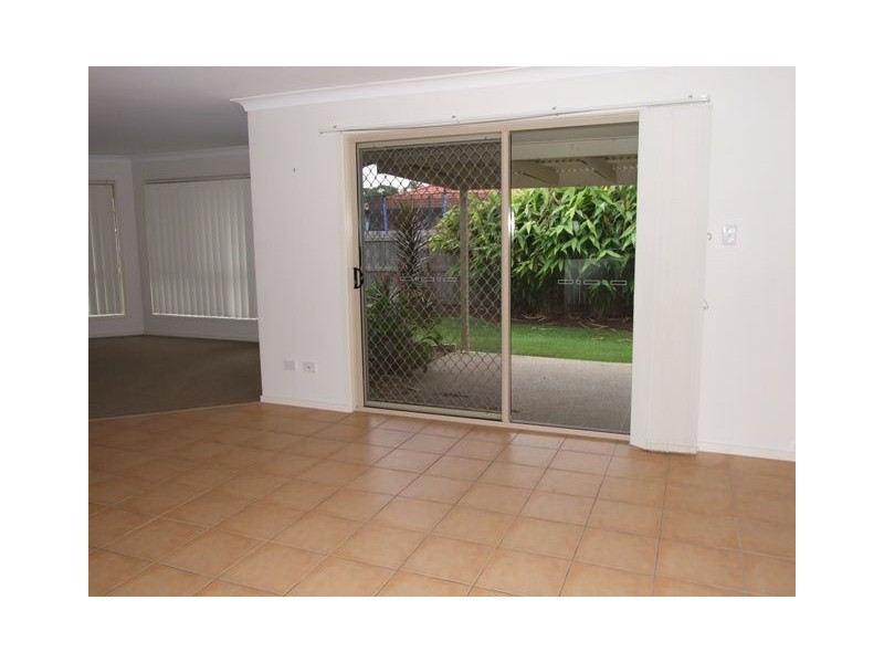 19 Creekside Cct West, Victoria Point QLD 4165