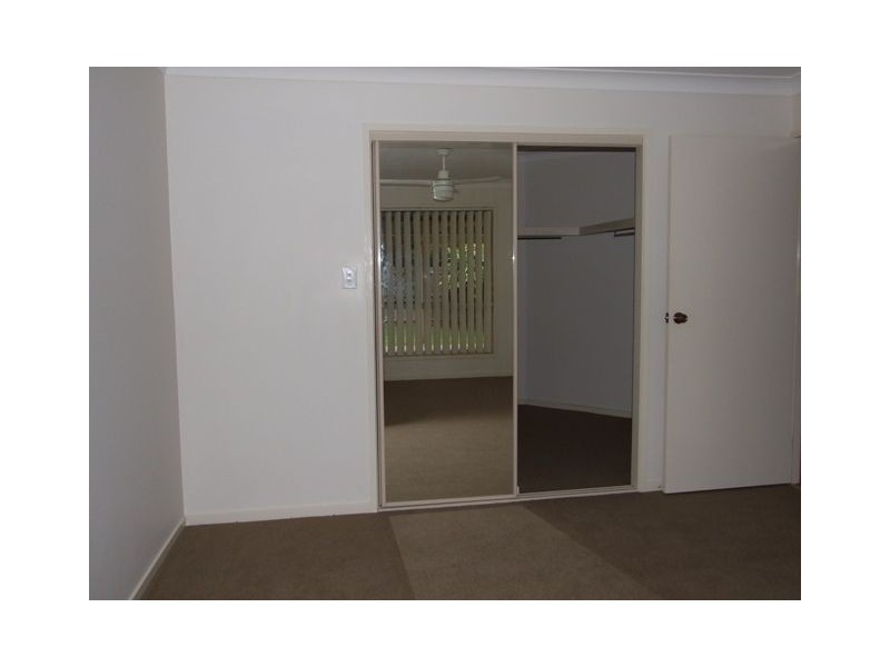 19 Creekside Cct West, Victoria Point QLD 4165
