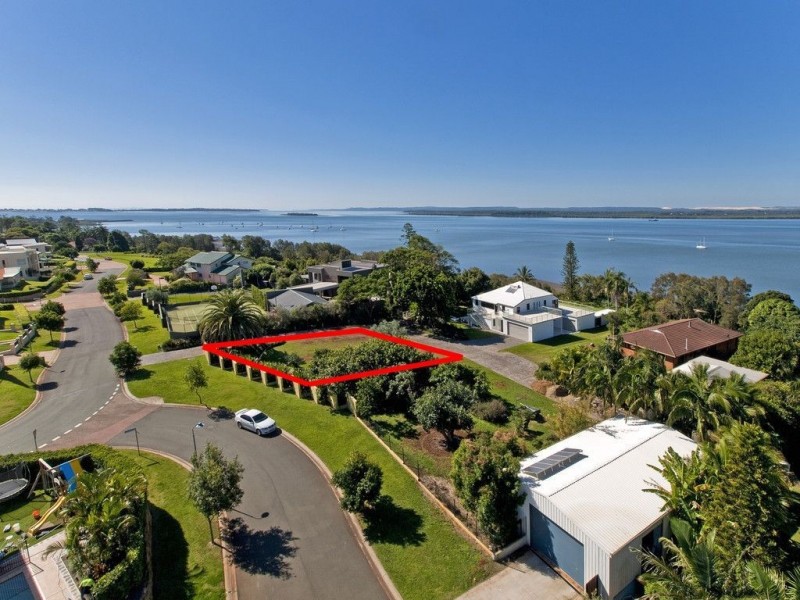 26 Wilson Esplanade, Redland Bay QLD 4165