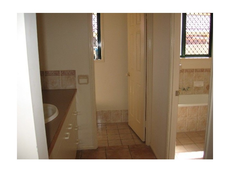 18 Illidge Rd, Victoria Point QLD 4165