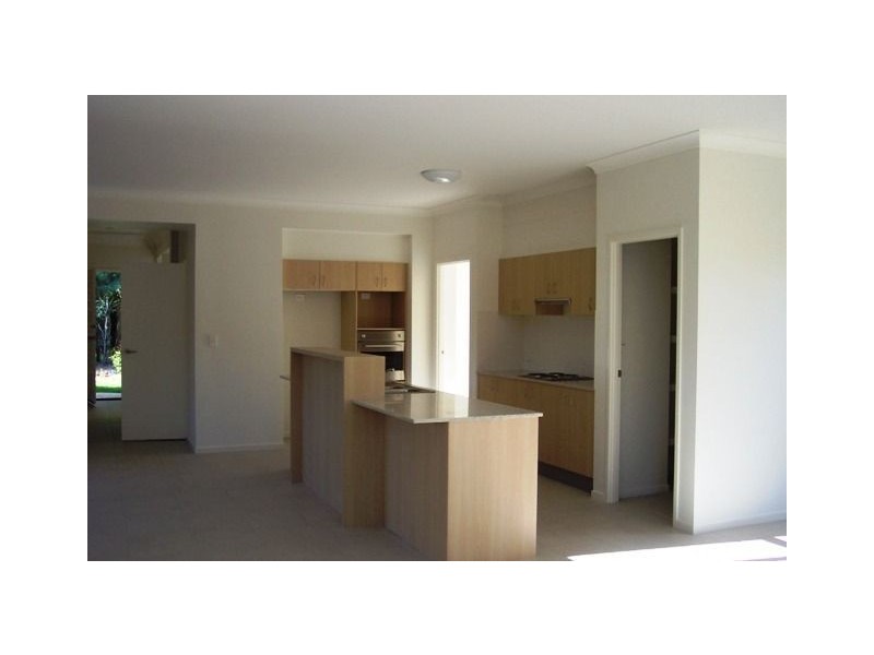 7 Cyan Place, Redland Bay QLD 4165