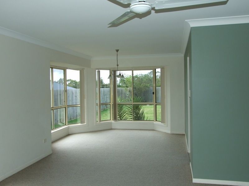 84 Bunker Rd, Victoria Point QLD 4165