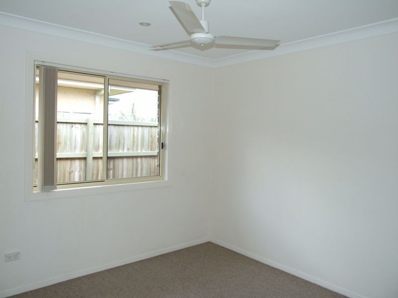 84 Bunker Rd, Victoria Point QLD 4165