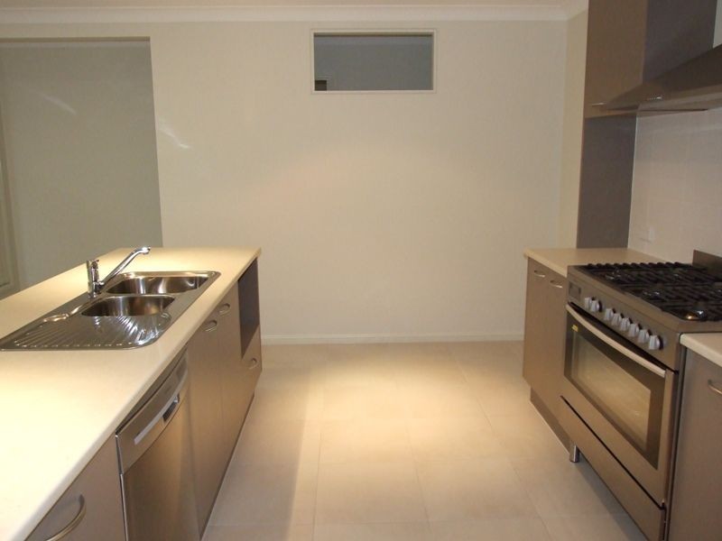 11 Torello Cres, Victoria Point QLD 4165