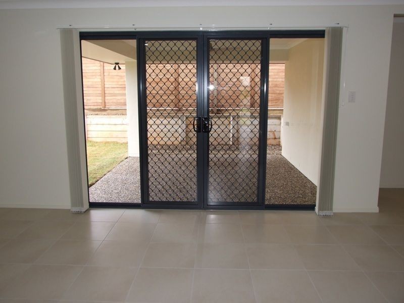 11 Torello Cres, Victoria Point QLD 4165