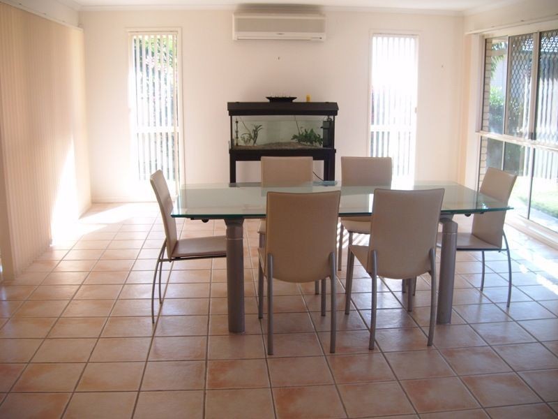 12 Torquay Rd, Redland Bay QLD 4165