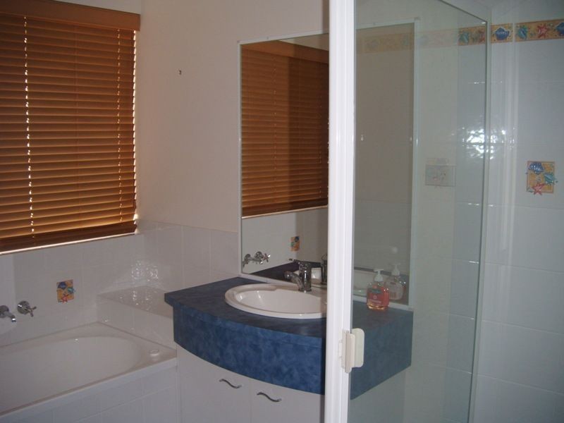 12 Torquay Rd, Redland Bay QLD 4165