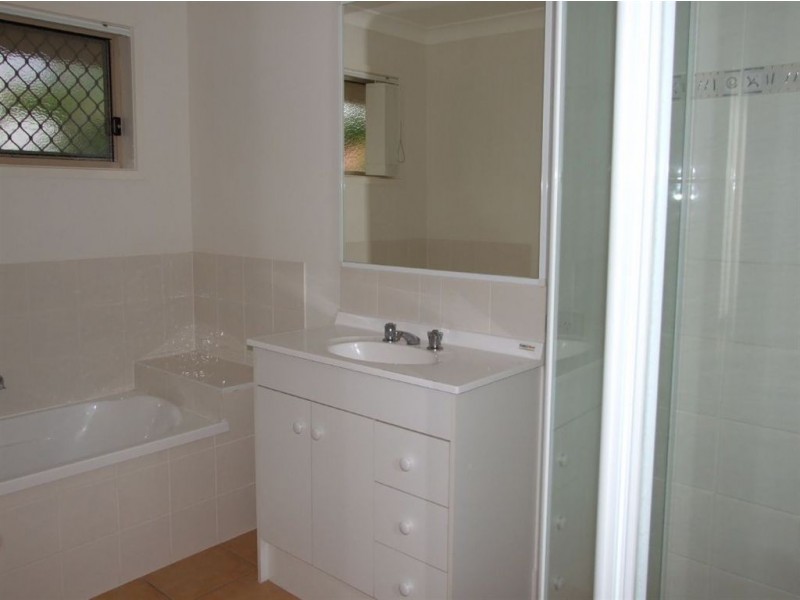 19 Creekside Circuit West, Victoria Point QLD 4165