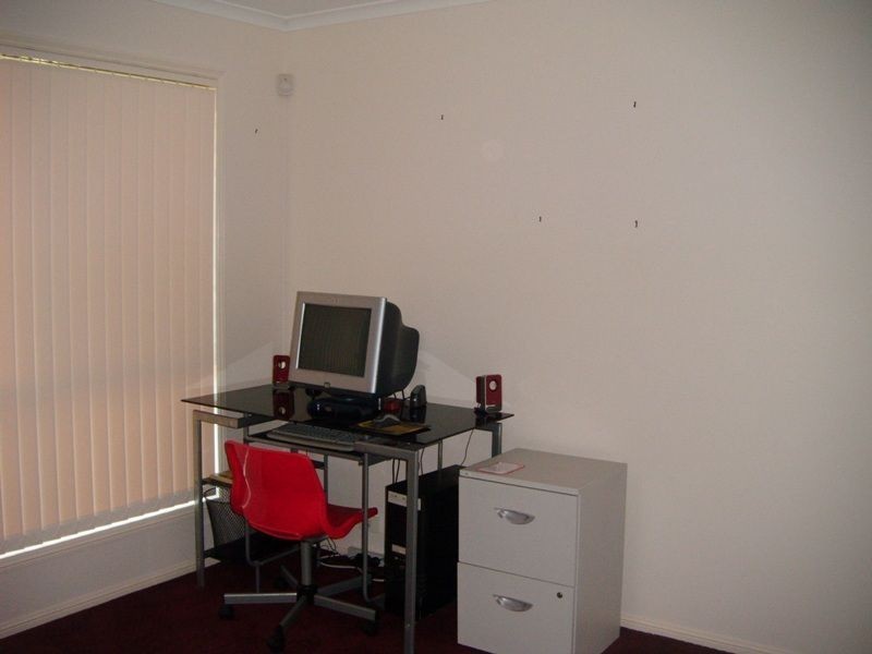 12 Torquay Rd, Redland Bay QLD 4165