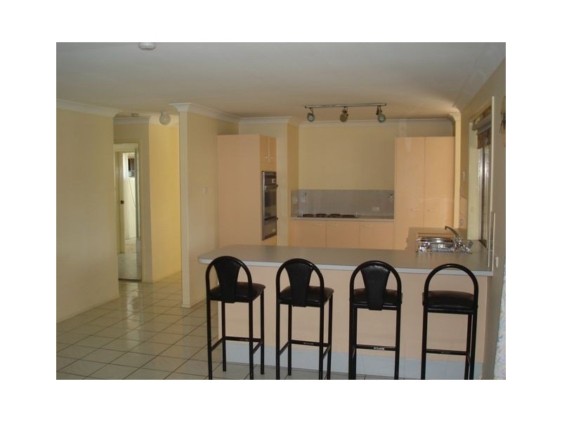 20 Meredith Place, Redland Bay QLD 4165