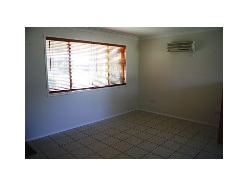 19 Anita Street, Redland Bay QLD 4165