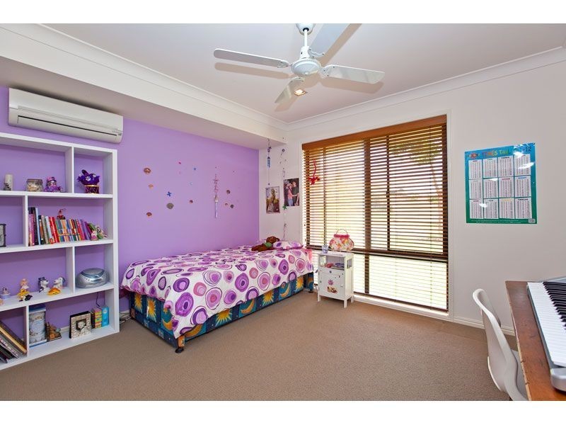 4 Foote Street, Redland Bay QLD 4165