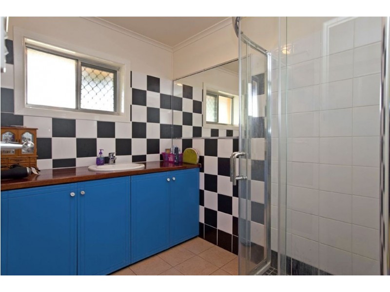 229 Dart Street, Redland Bay QLD 4165