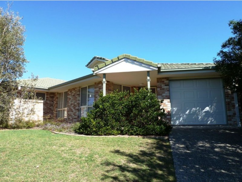 2/2 Fernwood, Victoria Point QLD 4165