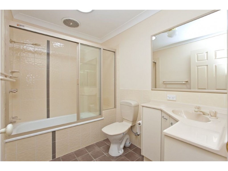 2/2 Fernwood, Victoria Point QLD 4165