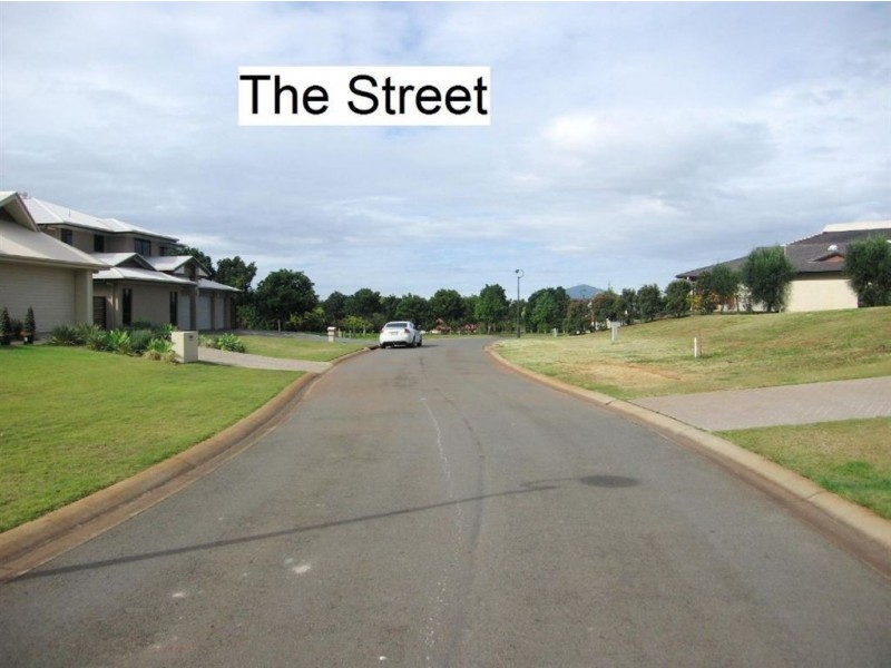 6 Irwin Place, Redland Bay QLD 4165