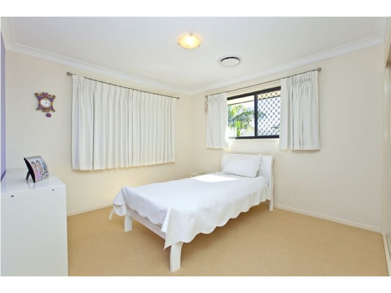 4 Habitat Drive, Redland Bay QLD 4165