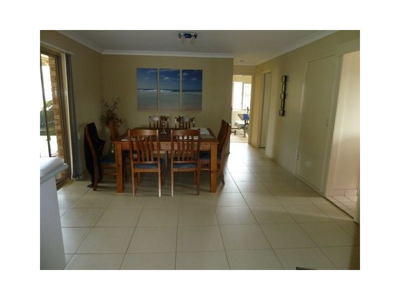 7 Lynch Cres, Birkdale QLD 4159