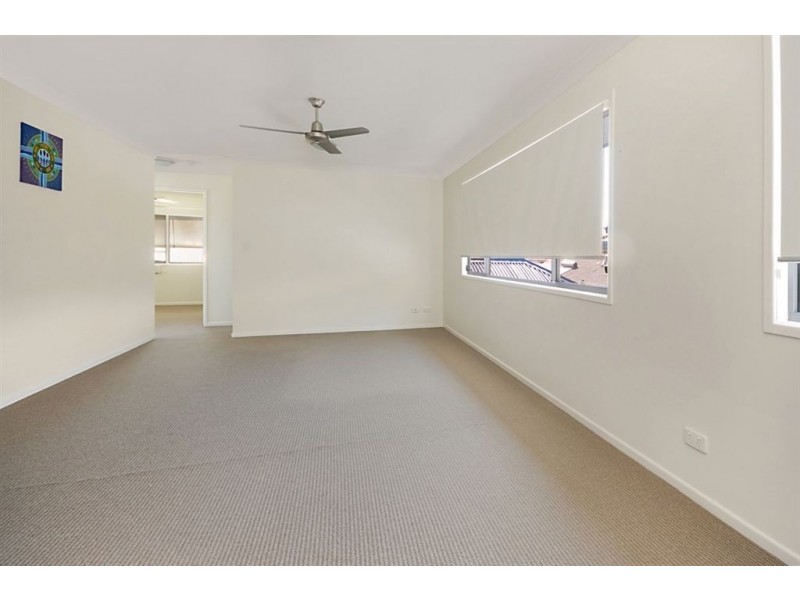 9 Cyan Pl, Redland Bay QLD 4165