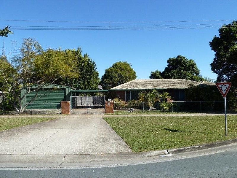 107 Broadwater Terrace, Redland Bay QLD 4165