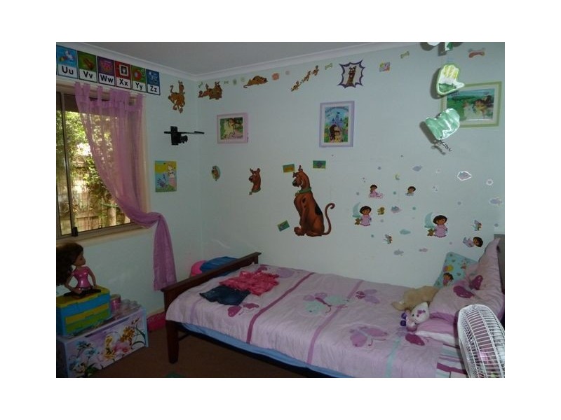 6 Montrose Place, Redland Bay QLD 4165